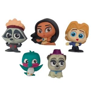 Pocahontas Disney Doorables Series 10 Mini Figure COMPLETE Set of 5- Ultra Rare